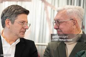 19,423 Mark Cain Photos & High Res Pictures