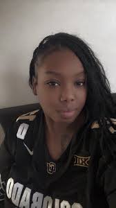 Pretty ladies drop your pictures