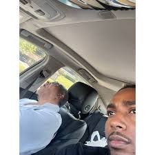 Lee Tunstall's Instagram, Twitter & Facebook