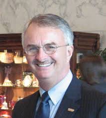 Kenneth Perdue's Instagram, Twitter & Facebook