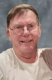 Lauri Chase's Instagram, Twitter & Facebook