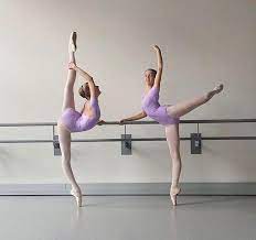 Pencil, graphite on white paper measurements of paper i've always wanted to be as flexible as this, but i don't think it will happen lol. Pin By Marine On Ballet Gymnastics Dance Photography Dance Photos Ballet Poses