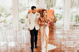 The fact that the orange color is just as intense as red, but on the other hand it is much softer and warmer. This Wildly Gorgeous Modern Orange Wedding Inspiration Will Set Your Heart On Fire Junebug Weddings