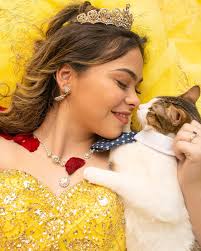 Beauty and a Beast📸