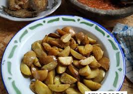 Ulasan mengenai beberapa resep semur jengkol dengan berbagai varian yang bisa anda jadikan sebagai referensi beserta bahan dan cara membuatnya. Resep Jengkol Goreng