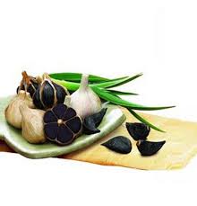 Lalu apa khasiat dari bawang putih bakar itu sendiri? Ini Lho 5 Fakta Black Garlic Bawang Putih Hasil Fermentasi