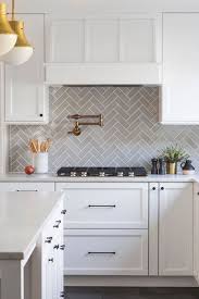 42 Colorfull Herringbone Backsplash Ideas Trendy In 2020 Kitchen Backsplash Designs Kitchen Trends Gray Kitchen Backsplash