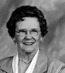 Helen Mallory's Instagram, Twitter & Facebook