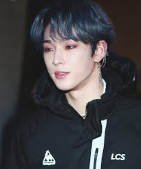 Pin By Paumonbebe7 On Kim Yeonhak Leedo Kim Kpop Idol