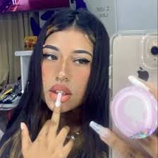 Allison Rios (allison_queen0615)