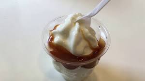 Mcdonalds eis im supermarkt kaufen? Mcdonalds Mcsundae Karamell Caramel Eis Youtube