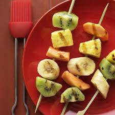 Brochettes De Fruits Frais Brochette Fruits Recette Fruits Frais