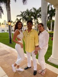 He has been married to nanette mirkovich since september 20, 1997. Erik Estrada On Twitter Tonight We Celebrate My Daughter S 20th Birthday Here On Maui At The Grand Wailea For A Week So Happy Birthday Baby Girl Daddy Loves You Https T Co Yfu91dv9sk