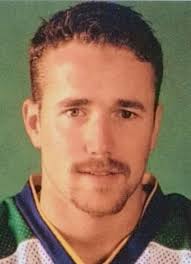 Player photos for the 2000-01 Pee Dee Pride at hockeydb.com