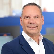 Ik heb een nieuwe functie als Aftersalesmanager bij Zandbergen Automotive  B.V.! Vandaag gestart bij dit leuke bedrijf, voelde als thuiskomen. Today I  have started my new job as aftersales manager…