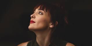 Francisca Walker revela inédita imagen de su embarazo: "Es poderoso darnos  cuenta que no estamos solas"