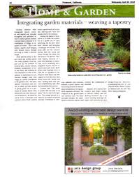 When putting together a container garden, it's tempting to grab any old pot and focus your attention on the plants. Integrating Garden Materials Arca Design Group