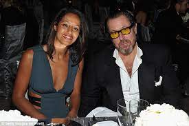 Üçüncü kitabı reddedildi , ya i̇talya'da başarılı bir kariyere giden ya da i̇talyan toplumunun. Roger Waters Dating Rula Jebreal After Having Affair With Rula Jebreal Daily Mail Online