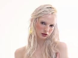 Gemstone Madness. Production by @peter_snows editorial makeup bootcamp in  CDMX Photographer @sofiagamez_ag Model: @yaramosqueraa Hairstyle