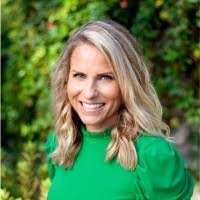 Katelyn Watts's Instagram, Twitter & Facebook