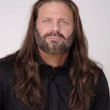 𝙅𝙖𝙢𝙚𝙨 𝙎𝙩𝙤𝙧𝙢 (@jamesstormbrand) • Threads, Say more
