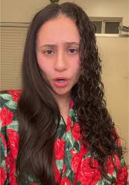 It took me a long time to embrace & love my natural curls…. but now I  couldn’t live without them👩🏽‍🦱🫶🏼 #curlyhairtutorial #curlyhairrocks  #hairroutine #whodiditbetter #wicked #hairtutorial ...