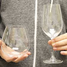 Stemmed Vs Stemless Wine Glasses Wineware Co Uk Long stem wine glass can be too tippy for a casual soirée and i've never cared for the look of stemless wine glasses.