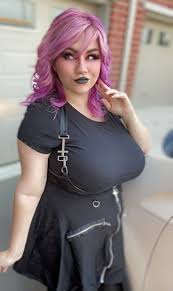 Bunnie Gloom - Free pics, galleries & more at Babepedia