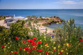 Stațiune beneficiază de o climă mediteraneeană, cu veri fierbinți, pe parcursul cărora temperaturile. Golful Pescarilor Haihui Pe Litoralul Romanesc Un An Haihui