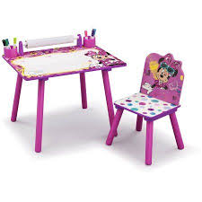 This Disney Minnie Mouse Art Desk Provides An Aspiring Artist With A Charming Area To Do Homework Create Crafts Or Draw I Toddler Art Table Art Desk Art Table