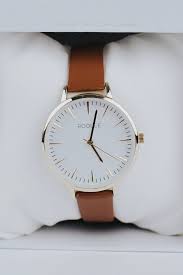 Women Watches Trends Watch Watches Womanwatches Watchwomen Watchwomenfashion In 2020 Cute Watches Watch Trends Roolee