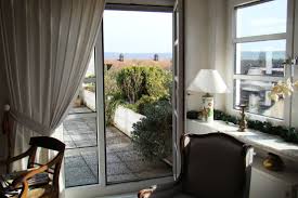 Alle räume sind mit raufaser tapeziert und weiß. 3 Zimmer Wohnung Zu Vermieten Am Weinberg 43 34117 Kassel Mitte Kassel Mapio Net