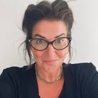 1100+ "Leanne &" profiles