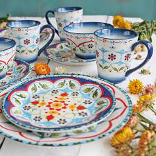 A tuscan word for 'beauty', this collection of italian ceramic dinnerware was inspired by the discovery of antique wooden marking tools at an. Tuscan Style Dinnerware Wayfair
