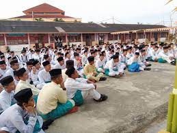 Sekolah menengah kebangsaan agama (smka) veya ulusal i̇slam ortaokulu ( arapça : Sedang Berlansung Program Usrah Forum Pelajar Batas Ikhtilat Percampuran Pergaulan Lelaki Perempuan Oleh Unit Badar Tingkatan 6 Imtiaz Amar Makruf Nahi Munkar Syabastahniah Syukuralhamdulillah Sekolah Agama Menengah Jeram Batu 20 Jeram