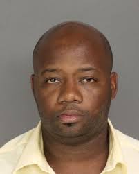 Newark police detective pleads guilty to beating handcuffed prisoner