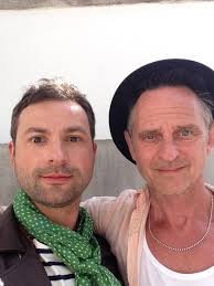 Så här fantastiskt önskar jag att livet alltid kunde vara. Ola Salo On Twitter Imorgon Ar Det Orups Dag I Samycketbattre Missa Inte Tv4 20 00 Samycketbattre Http T Co Zwt3ggv7go