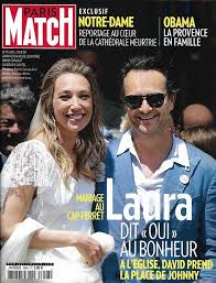 Sur ce cliché, on aperçoit un gros plan de l'échange des alliances. Paris Match N 3658 19 06 2019 Mariage De Laura Smet Au Coeur De Notre Dame Meurtrie Obama En Provence Snsm En Deuil Festival De Cabourg Laura Smet Paris Match Francois Civil