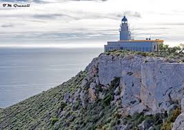 Bienvenidos al juego de tronos, un juego de mesa en el que entrarás en un mundo de reyes y reinas, caballeros y damas, espadas y espadones, en una tierra dura y salvaje. Faro Mesa Roldan Por T M Granell Fotografia Turismo De Observacion