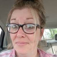 Carrie Linder's Instagram, Twitter & Facebook