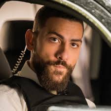 Do I deserve to be loved, if yes prove by dropping a heart ❤️