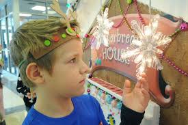 Stockertown woman donates life-sized gingerbread house to Shafer Elementary  School
