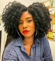 Syeda On Instagram Pretty Girls With Natural Bodies And Regular Jobs Are Still Winning Don T Curly Hair Inspiration Natural Hair Styles Hair Inspiration