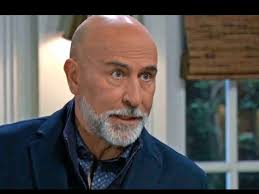 Sidwell is in the beginning credits