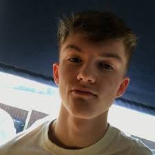 Harry Burr (@harryburrr)