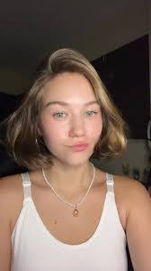 Cassie Setzer's Instagram, Twitter & Facebook