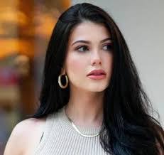 Alyssa Armstrong's Instagram, Twitter & Facebook