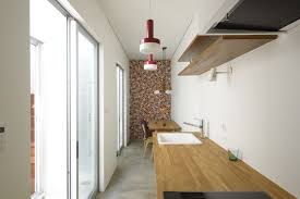 Gallery Of A Life With Large Opening On Design Partners 5 Design Winzige Raume Haus