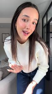 Ella Reagan's Instagram, Twitter & Facebook