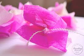 How To Make Paper Hawaii Lei Diy 30 Something Urban Girl How To Make Paper Tissue Paper Flowers Paper Flowers